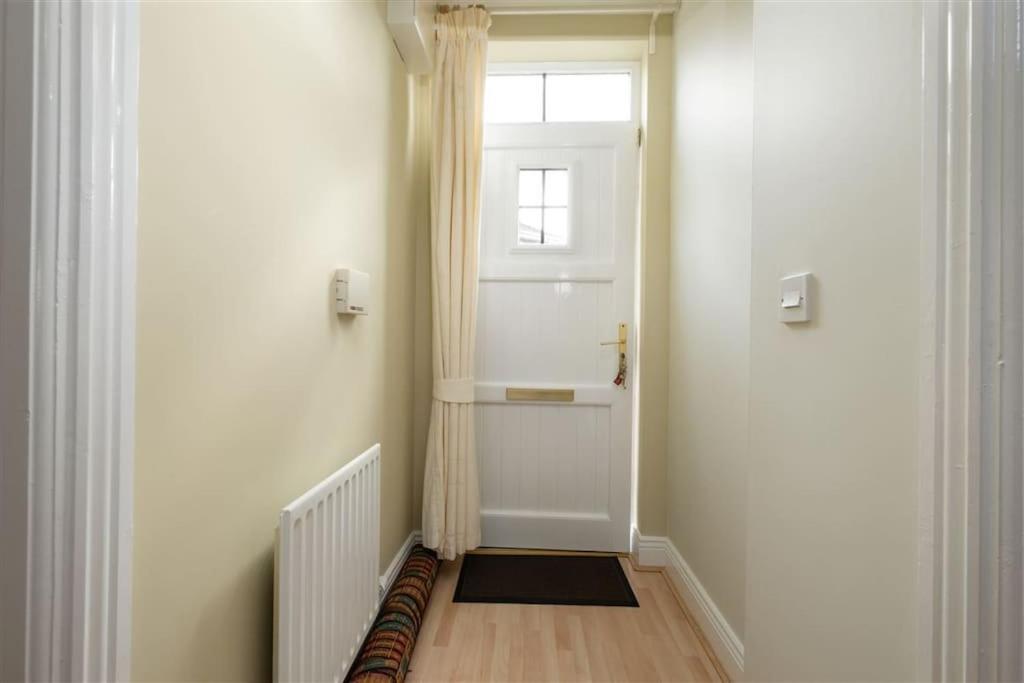 2 Cosy Bedrooms In A 3 Bed Home Tyrrelstown Eksteriør bilde